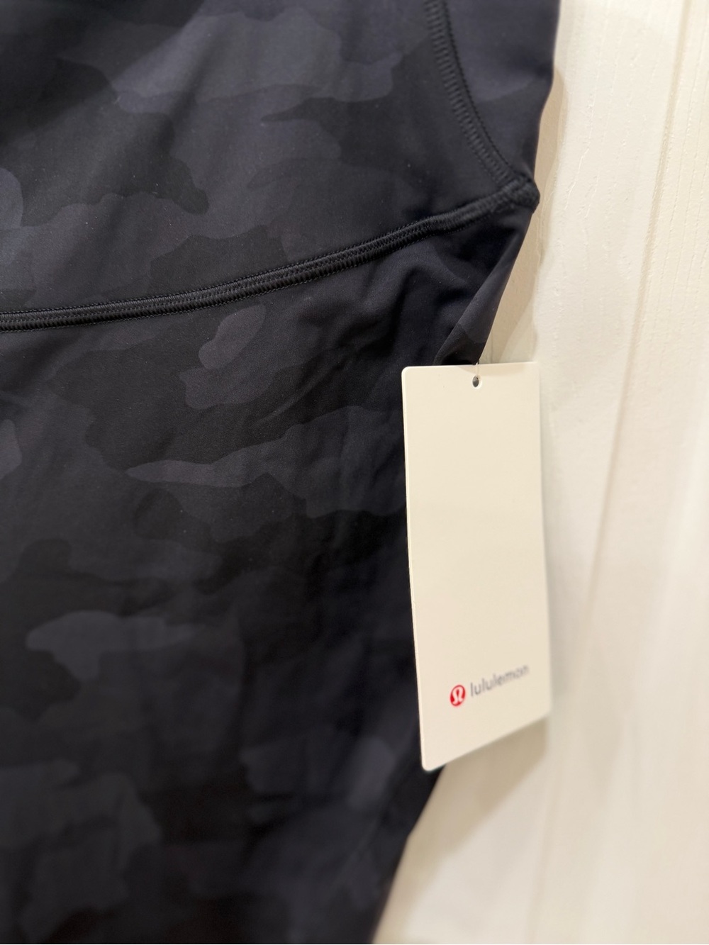 NWT lululemon Base Pace HR Crop 23” - Picture 3 of 9